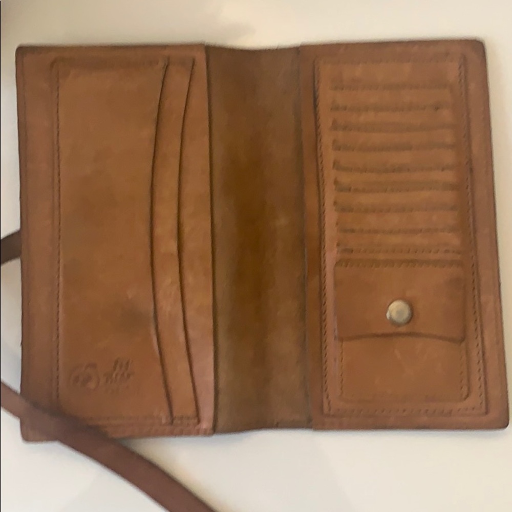 Handmade leather wallet - Picture 3 of 5